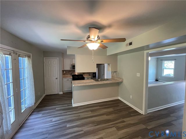 911 Grayfox Cir, Richmond, VA 23223