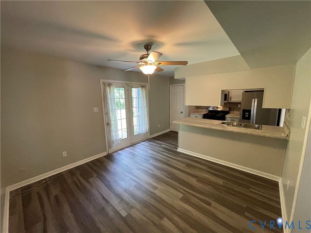 911 Grayfox Cir, Richmond, VA 23223