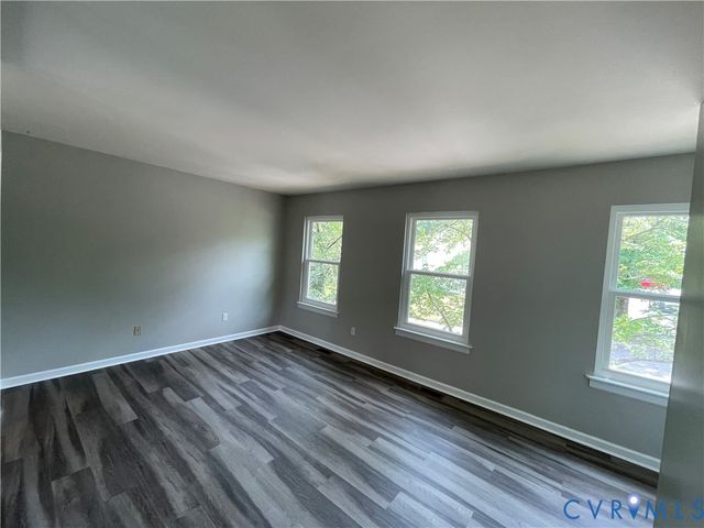 911 Grayfox Cir, Richmond, VA 23223