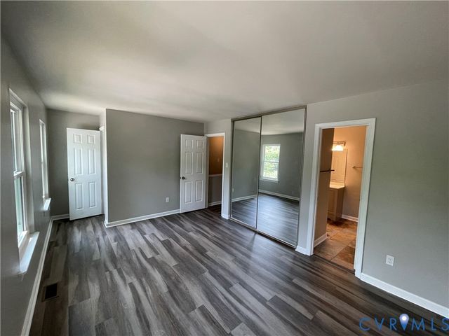 911 Grayfox Cir, Richmond, VA 23223