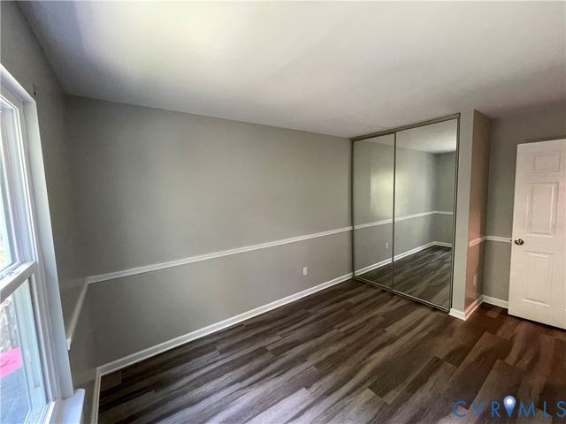911 Grayfox Cir, Richmond, VA 23223