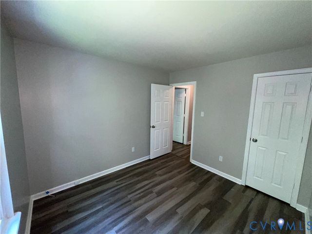 911 Grayfox Cir, Richmond, VA 23223