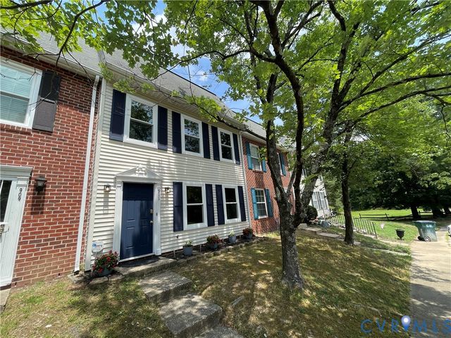 911 Grayfox Cir, Richmond, VA 23223