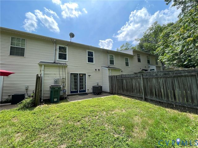911 Grayfox Cir, Richmond, VA 23223