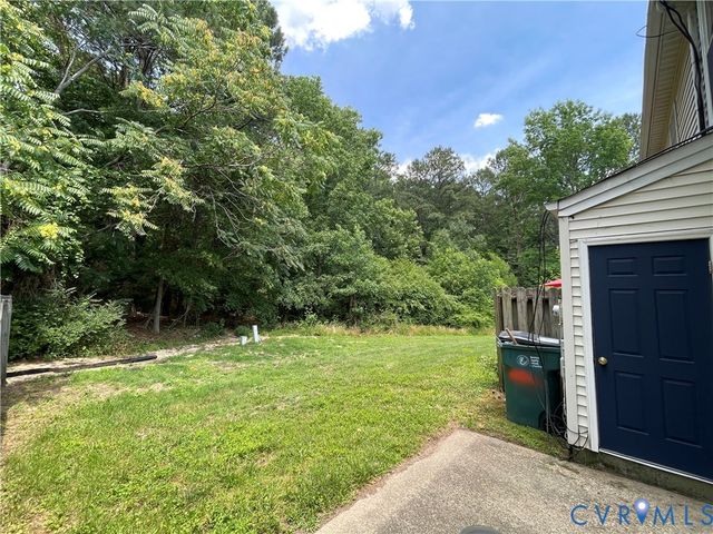 911 Grayfox Cir, Richmond, VA 23223