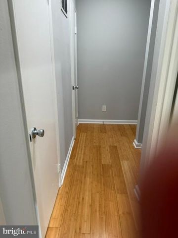 4406 FOREST GLEN CT, Annandale, VA 22003