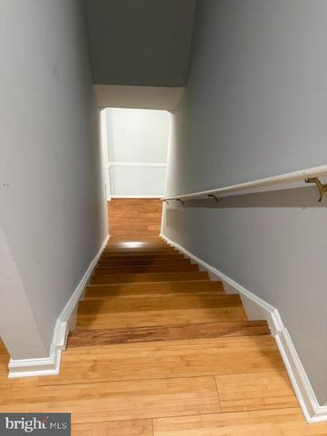 4406 FOREST GLEN CT, Annandale, VA 22003