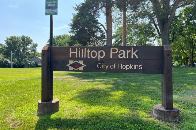 45 21st Avenue N, Hopkins, MN 55343