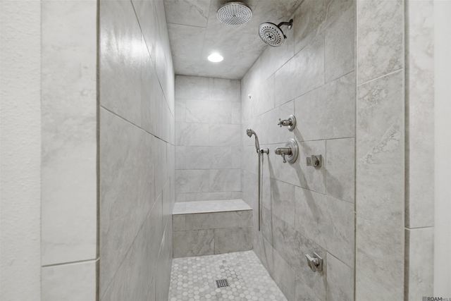 2424 Broussard St, Baton Rouge, LA 70808