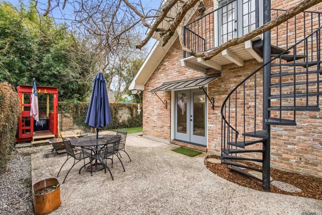 2424 Broussard St, Baton Rouge, LA 70808