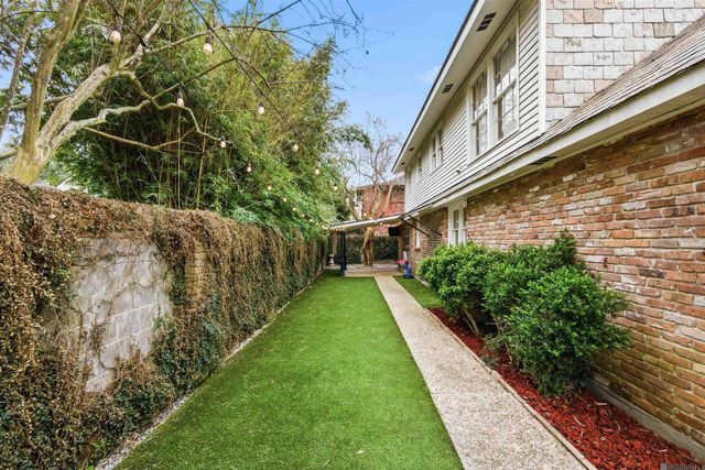 2424 Broussard St, Baton Rouge, LA 70808