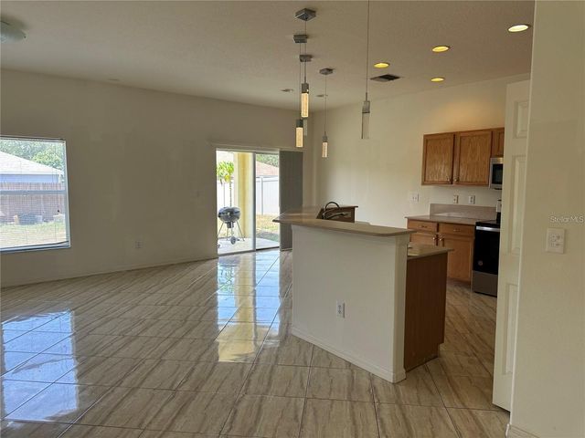 903 COADE STONE DRIVE, Seffner, FL 33584