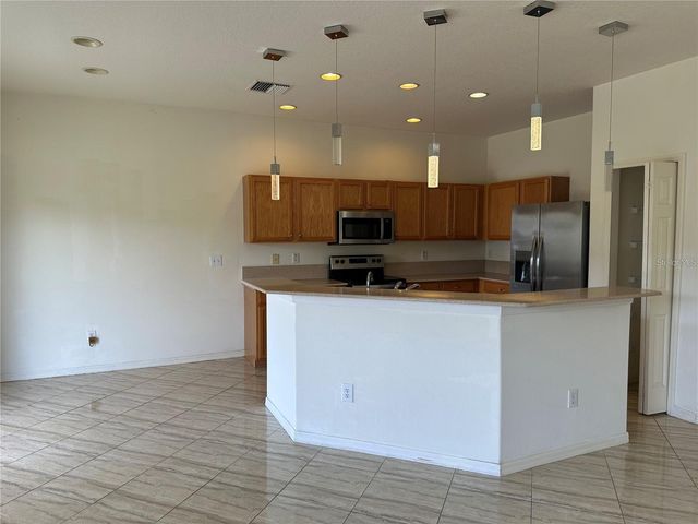 903 COADE STONE DRIVE, Seffner, FL 33584