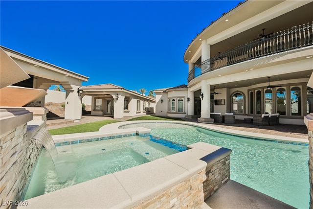 1721 South Tioga Way, Las Vegas, NV 89117