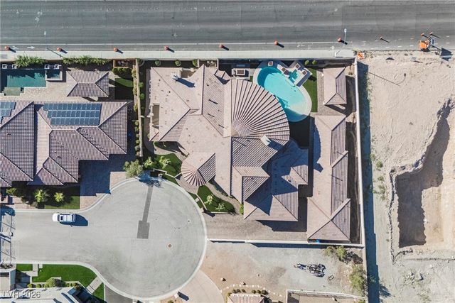 1721 South Tioga Way, Las Vegas, NV 89117