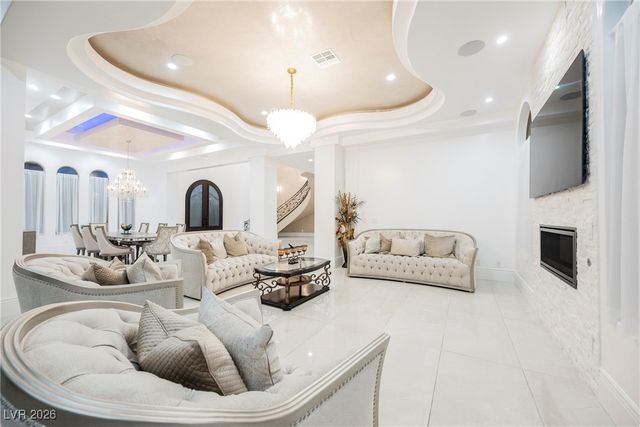 1721 South Tioga Way, Las Vegas, NV 89117