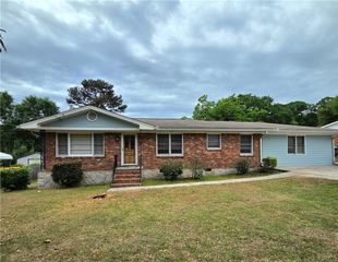 421 Springside Drive, Forest Park, GA 30297