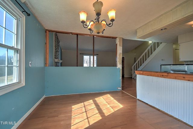 211 Sunny Hill Court, Fall Branch, TN 37656