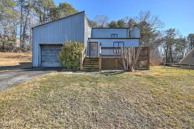 211 Sunny Hill Court, Fall Branch, TN 37656