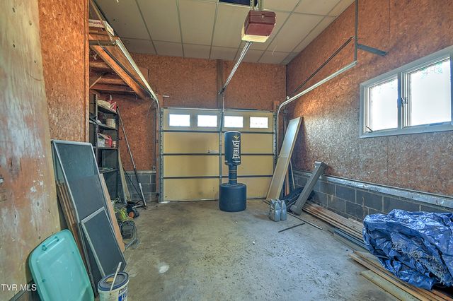 211 Sunny Hill Court, Fall Branch, TN 37656