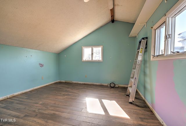 211 Sunny Hill Court, Fall Branch, TN 37656