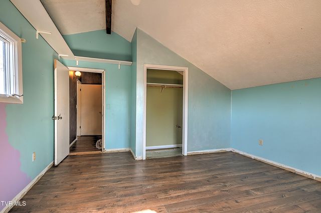 211 Sunny Hill Court, Fall Branch, TN 37656