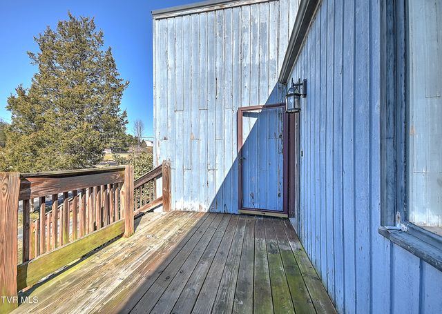 211 Sunny Hill Court, Fall Branch, TN 37656