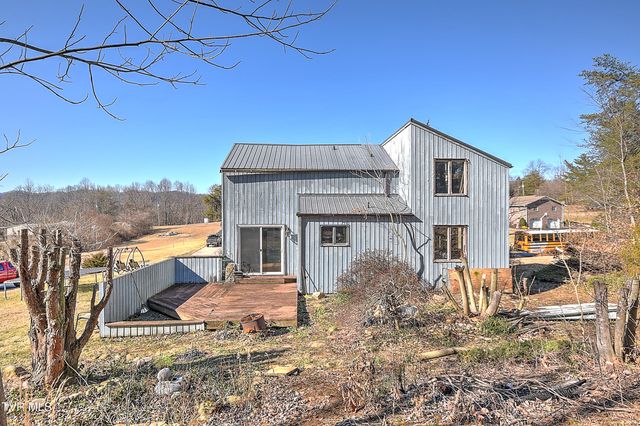 211 Sunny Hill Court, Fall Branch, TN 37656