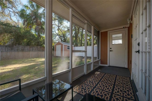 8907 N DEXTER AVENUE, Tampa, FL 33604