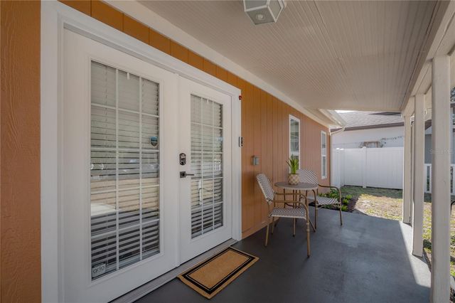 8907 N DEXTER AVENUE, Tampa, FL 33604