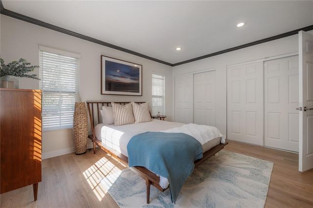 8907 N DEXTER AVENUE, Tampa, FL 33604