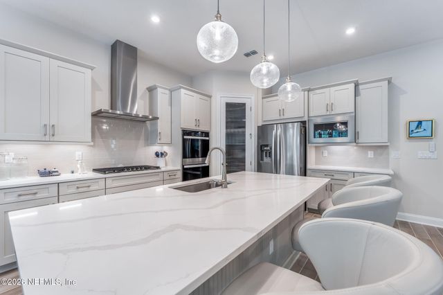 295 PALOMAR Drive, St. Johns, FL 32259