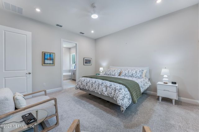 295 PALOMAR Drive, St. Johns, FL 32259