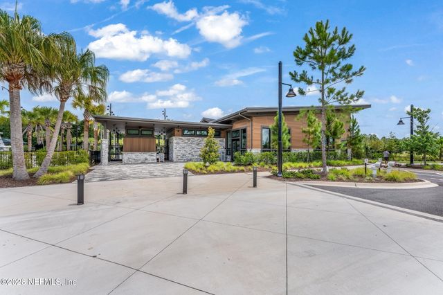 295 PALOMAR Drive, St. Johns, FL 32259