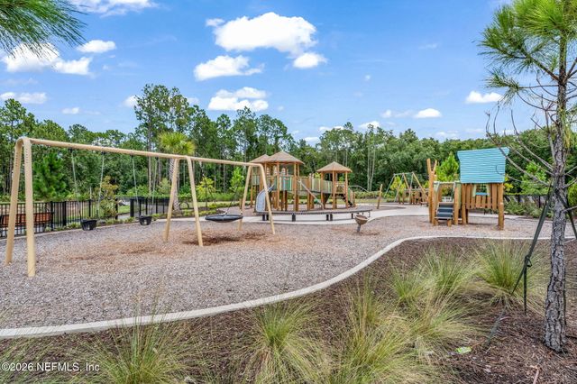 295 PALOMAR Drive, St. Johns, FL 32259