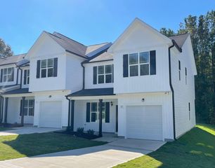 31 Stewarts Knob Drive, Clayton, NC 27527