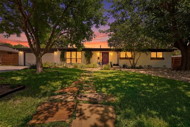3817 Springbranch Drive, Benbrook, TX 76116