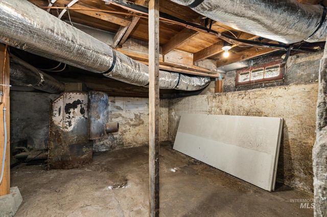 511 10th Ave N, Nampa, ID 83687