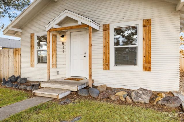 511 10th Ave N, Nampa, ID 83687