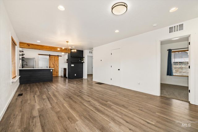 511 10th Ave N, Nampa, ID 83687