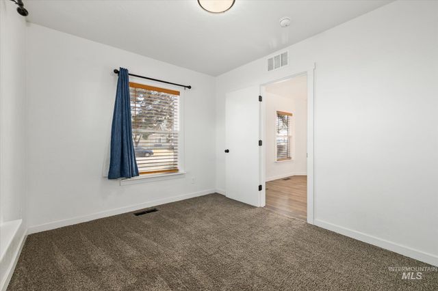 511 10th Ave N, Nampa, ID 83687