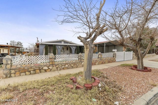 2704 MCKINLEY Avenue, El Paso, TX 79930