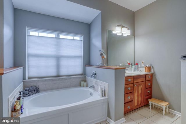 52 EIGER CT, Dover, DE 19904