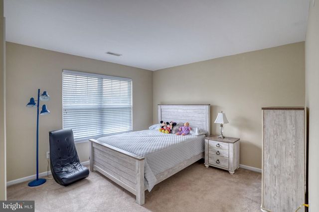 52 EIGER CT, Dover, DE 19904