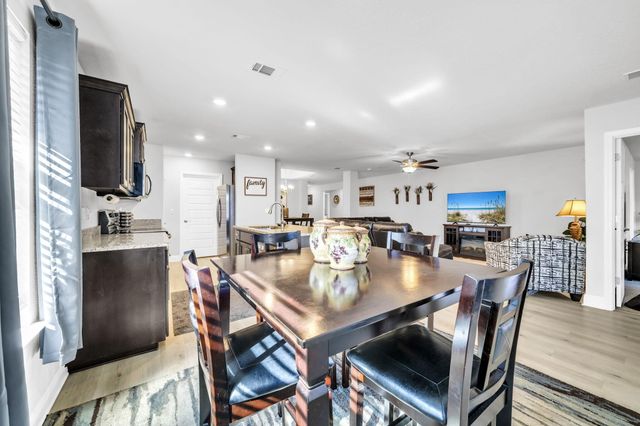 125 Ridgeway Circle, Crestview, FL 32536