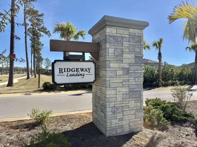 125 Ridgeway Circle, Crestview, FL 32536