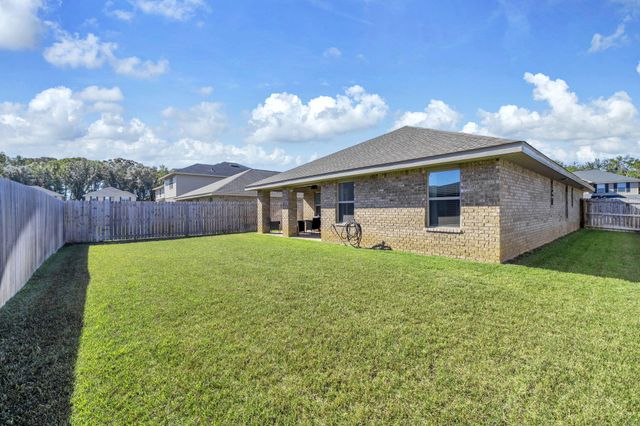 125 Ridgeway Circle, Crestview, FL 32536