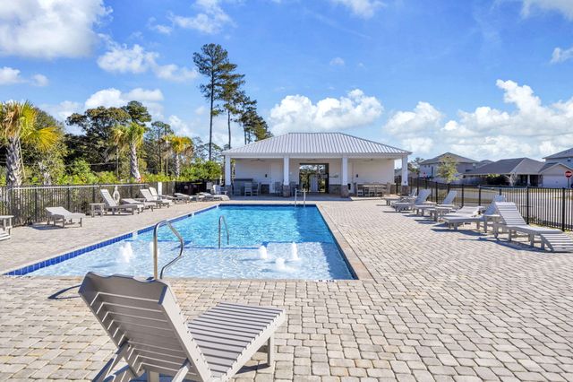 125 Ridgeway Circle, Crestview, FL 32536