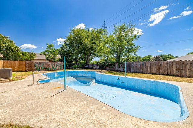 6009 Equestrian Boulevard, San Angelo, TX 76904