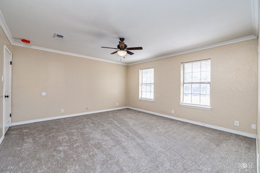 Image 33 of property listing at 6009 Equestrian Blvd, San Angelo, TX 76904